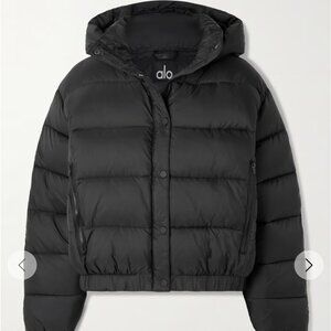 Alo yoga puffer hooded jacket